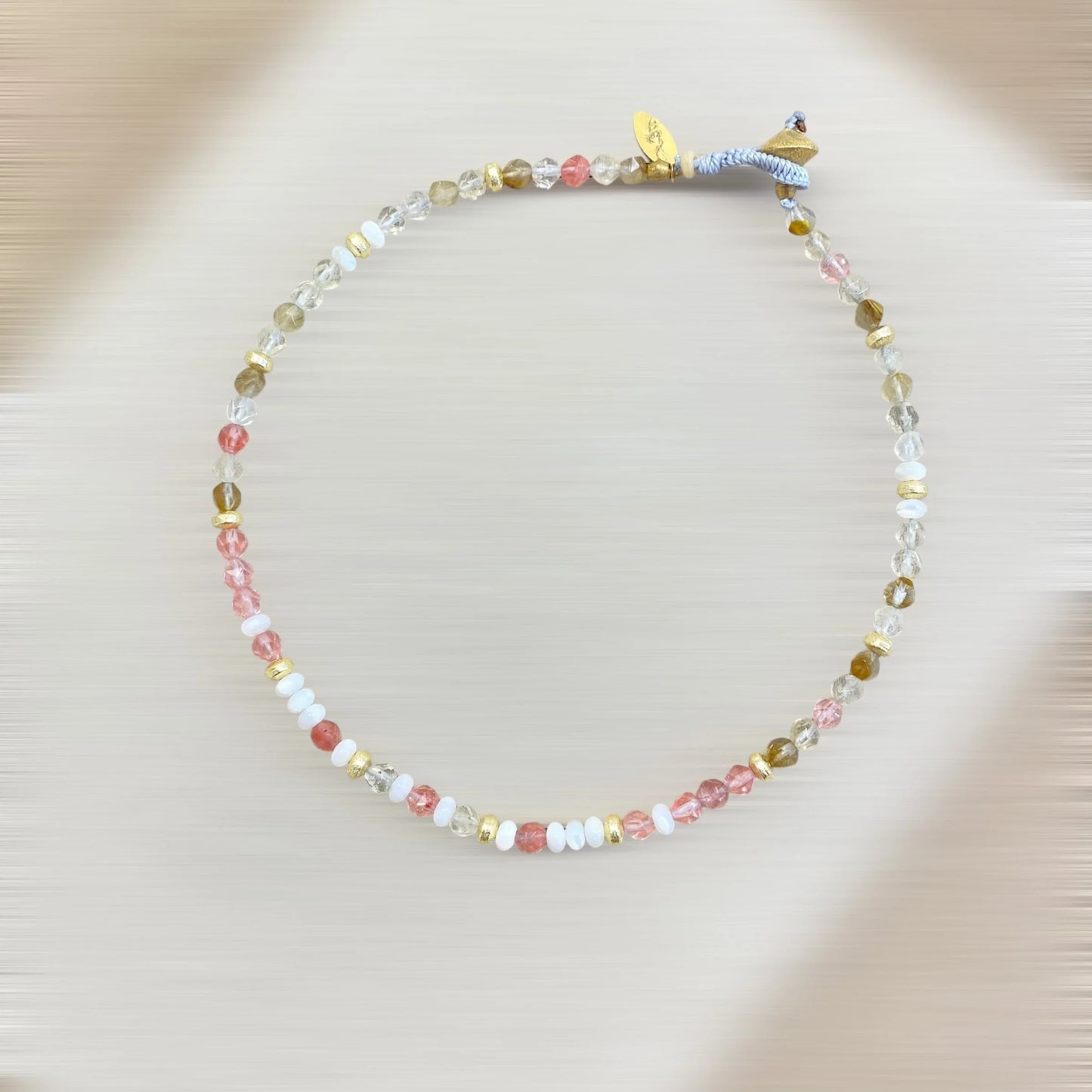 COLLIER ÉLIXIR (Tourmaline & nacre / Rose pale & blanc) – 40 CM Lèse-Majesté