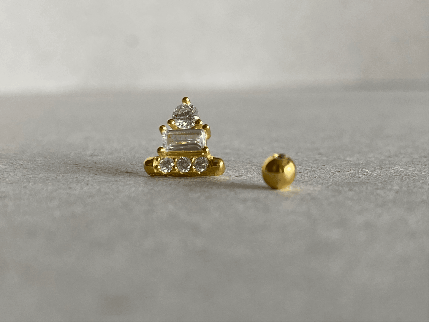 PIERCING OREILLE Taj Mahal - Or LESE-MAJESTE