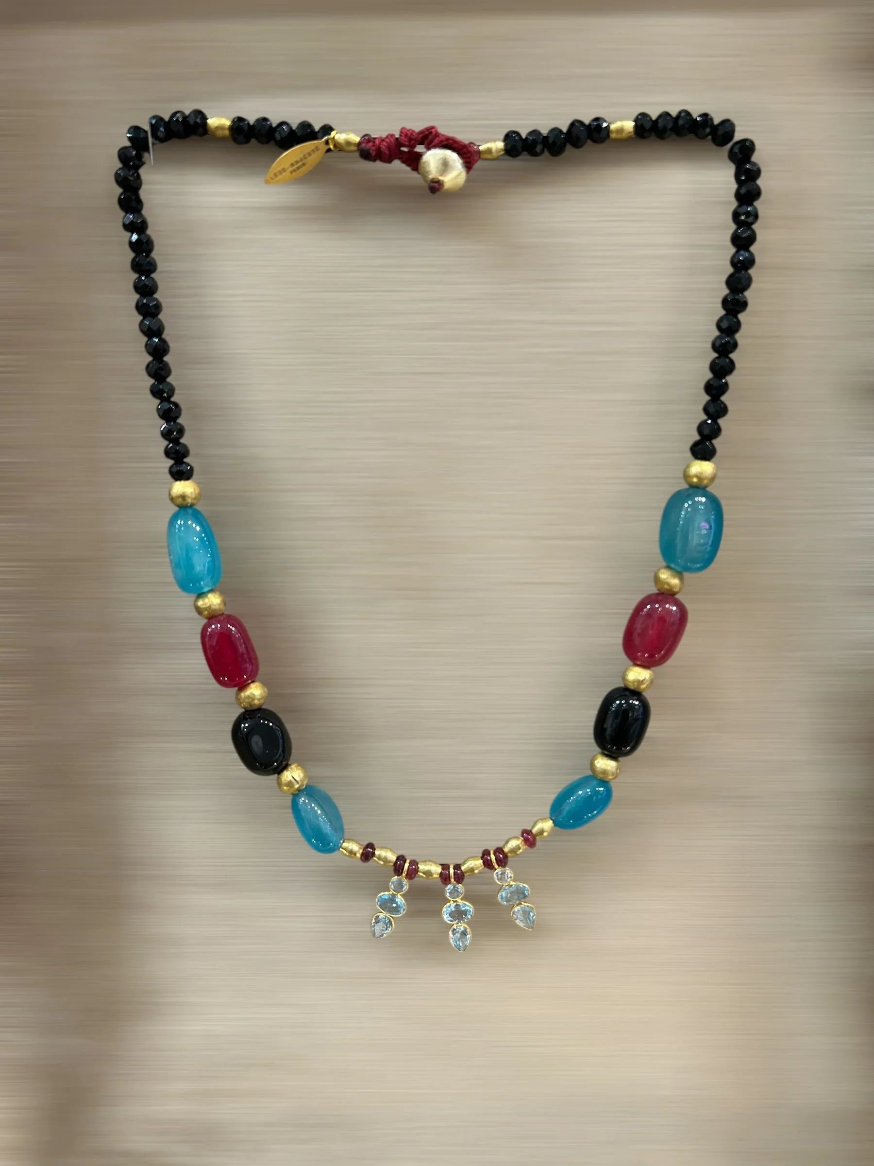 TANIT – Turquoise / ROUGE / NOIR / BLEU CLAIR LÈSE-MAJESTÉ