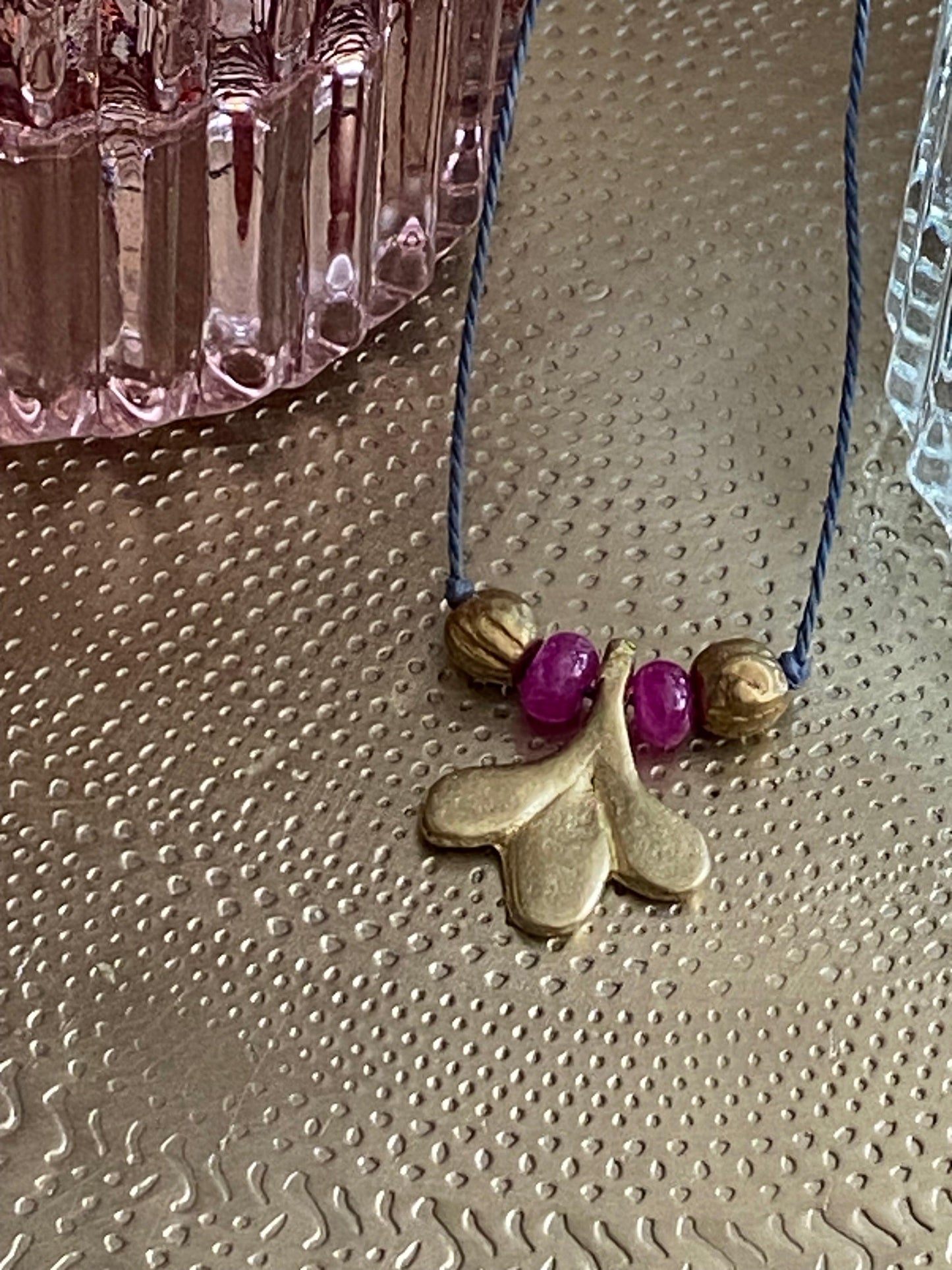 COLLIER "BABY MALTE" LESE-MAJESTE