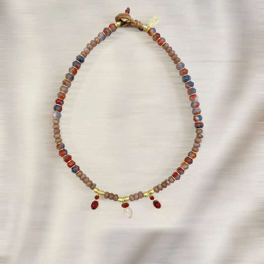 NOOR – BEIGE / ROUGE / ROSE / DORÉ LÈSE-MAJESTÉ