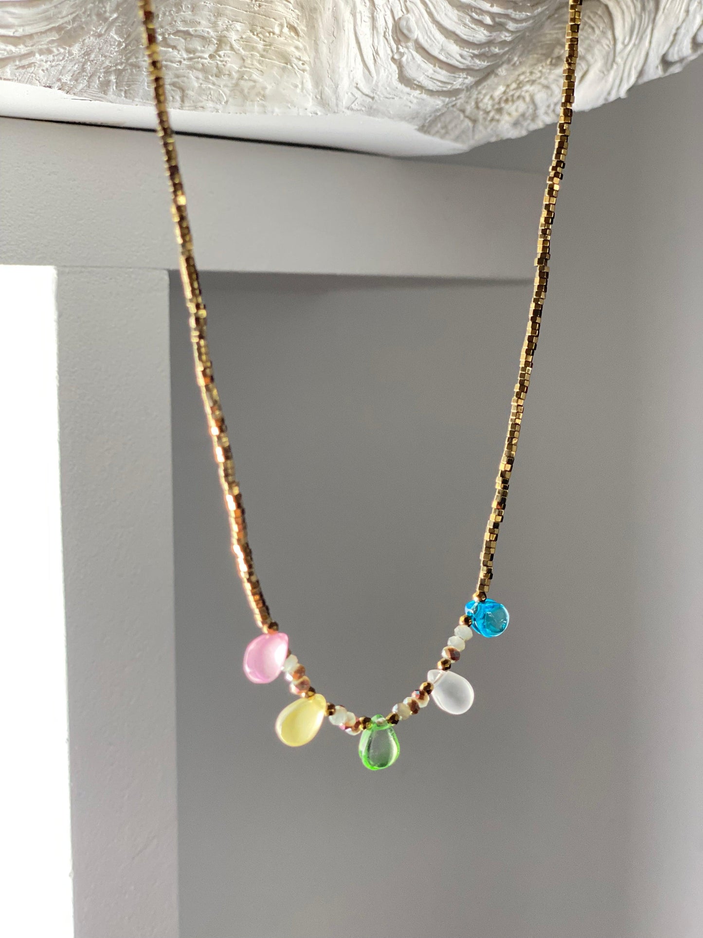 COLLIER "PEPITES" - 50cm - doré - multicolore Lèse-Majesté