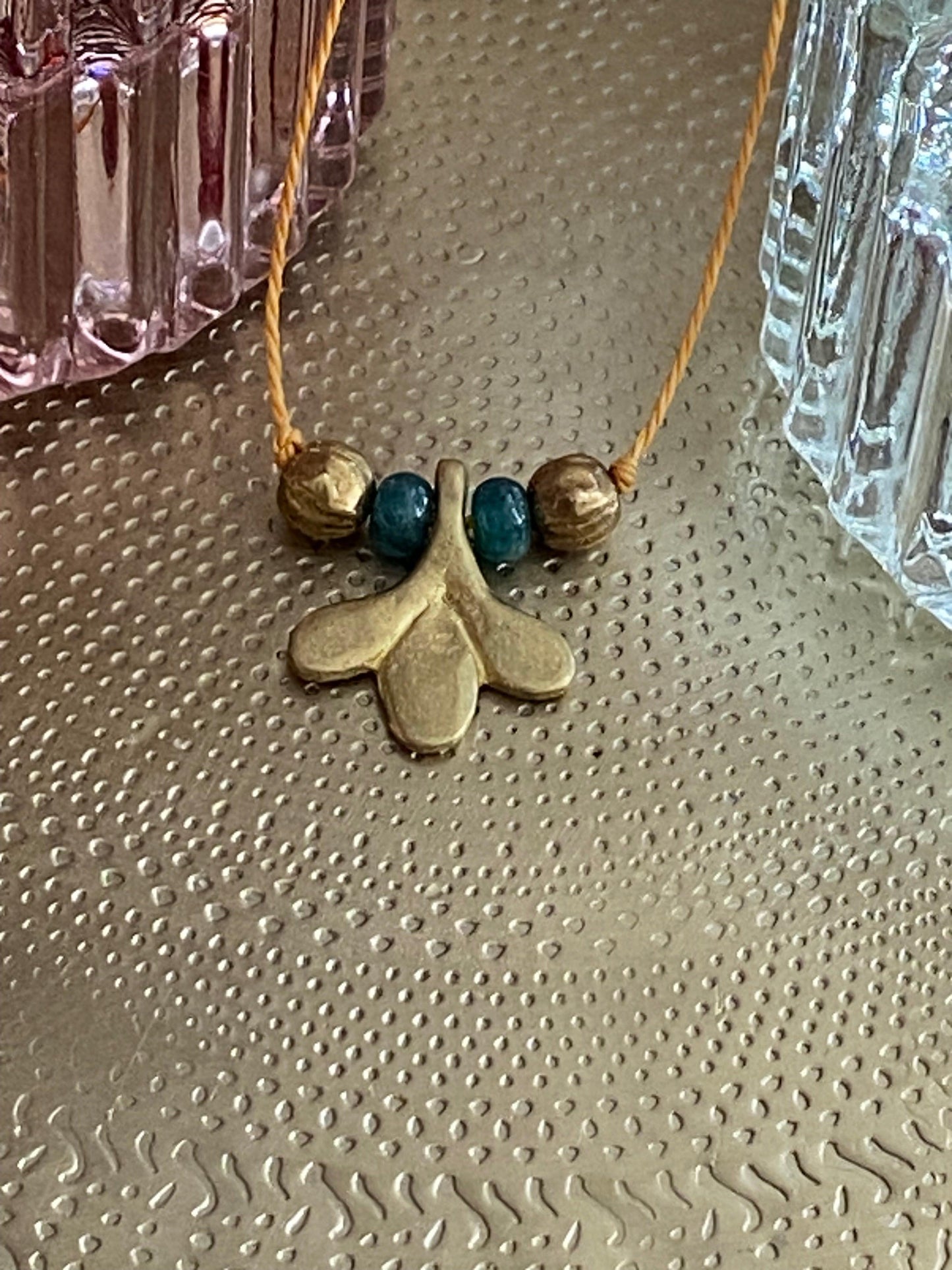 COLLIER "BABY MALTE" LESE-MAJESTE