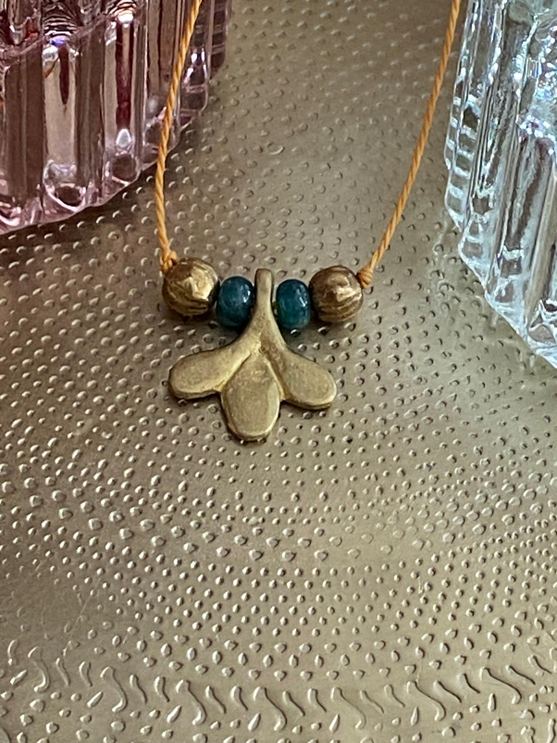COLLIER "BABY MALTE" LESE-MAJESTE