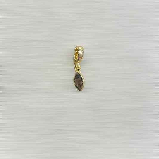 AMULETTE AURA QUARTZ FUMÉ – 1 CM (ARGENT PLAQUÉ OR) LÈSE-MAJESTÉ