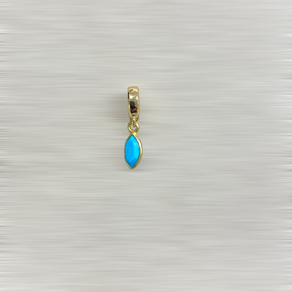 AMULETTE AURA TURQUOISE – 1 CM (Plaqué or) LÈSE-MAJESTÉ