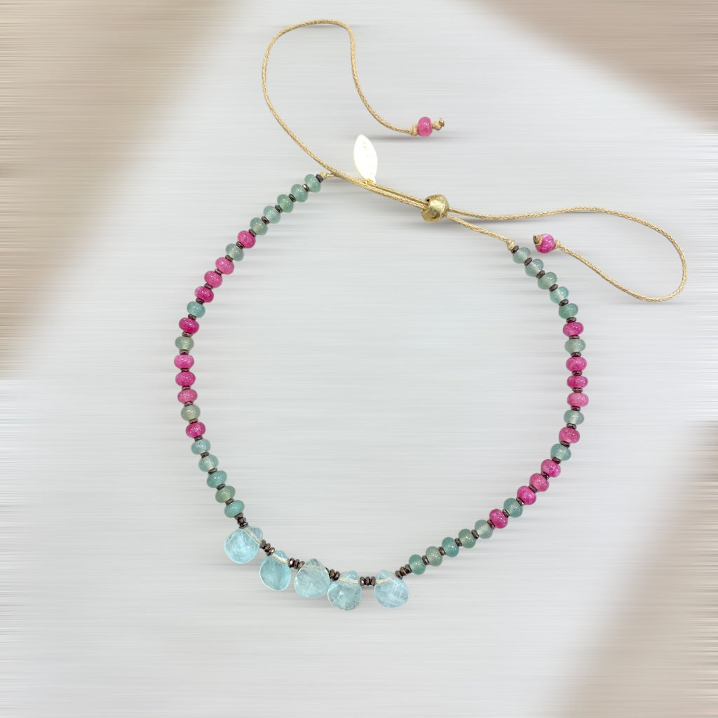 COLLIER CORDON NOMADE GYPSIE (fluorite & aventurine & calcédoine / vert d’eau & violet) – AJUSTABLE Lèse-Majesté