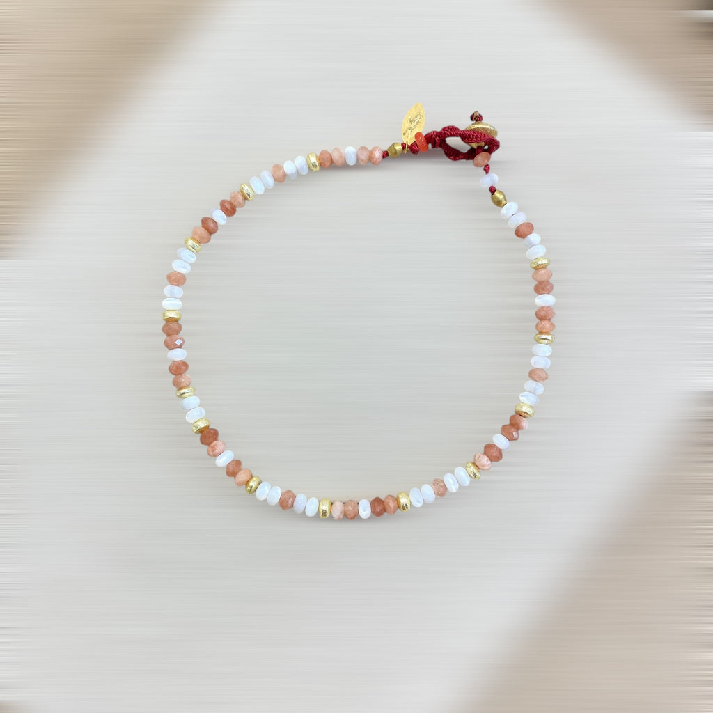 COLLIER ÉLIXIR (Grès & nacre / Pêche & blanc) – 40 CM Lèse-Majesté