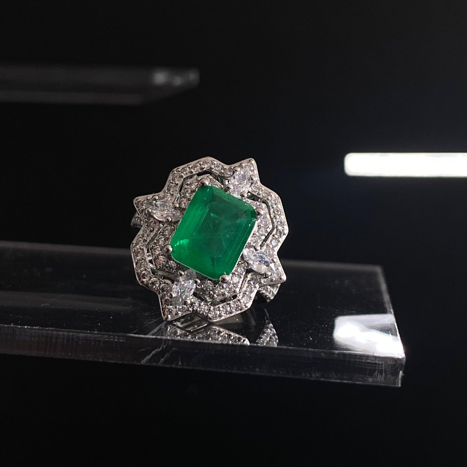 Bague "THE ROCK" LESE-MAJESTE