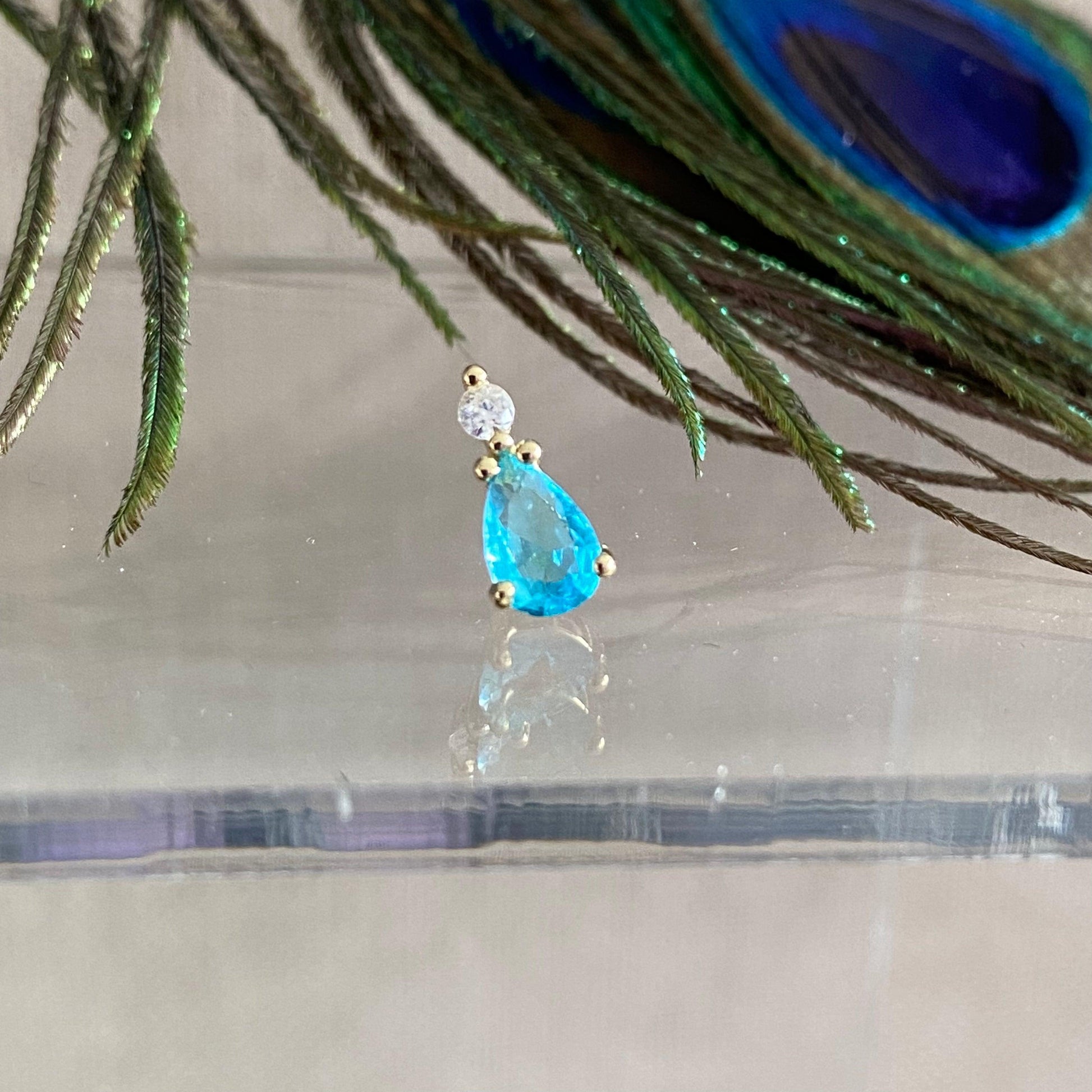 PUCE "ANGELIQUE" - Argent plaqué or - bleu clair LESE-MAJESTE