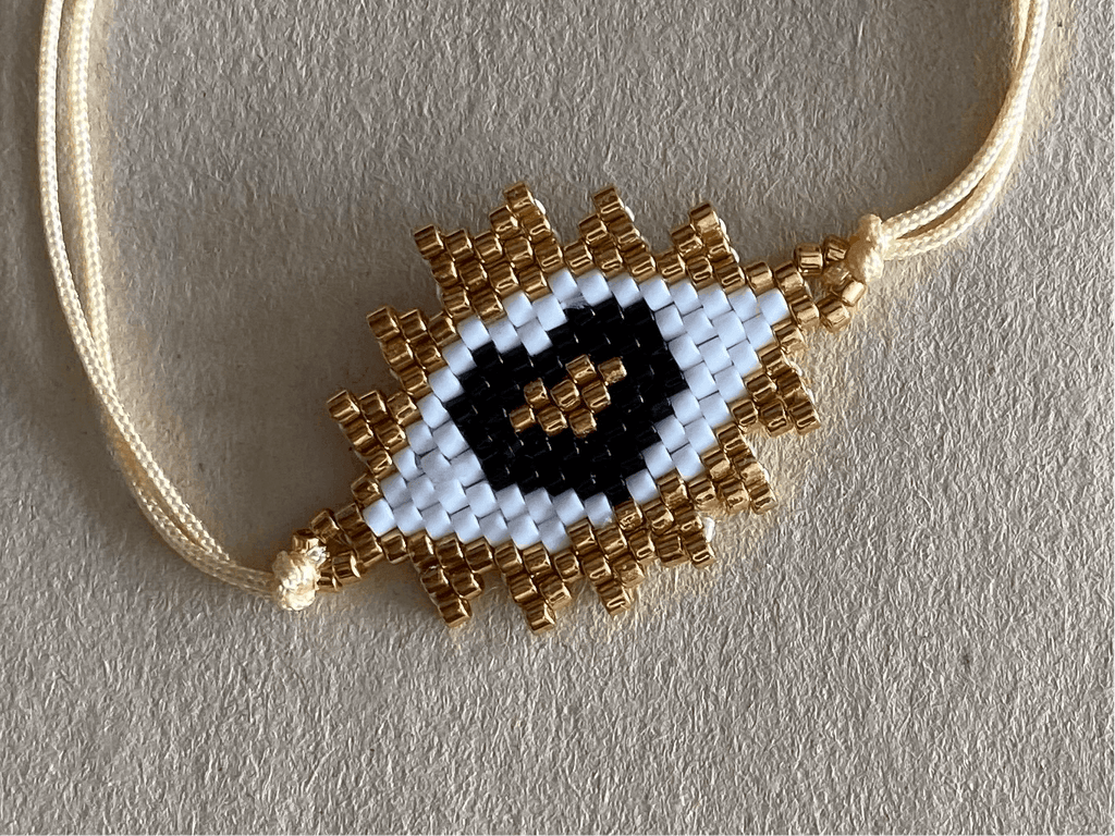 Bracelet perles tissées - "LITTLE HEART" Blanc/Noir LESE-MAJESTE