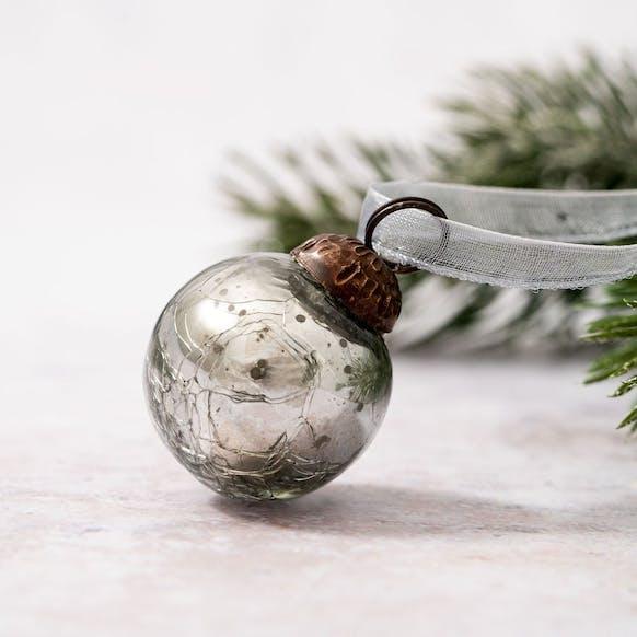 Petite boule de noël en verre craquelé fumée 1" BOLLYWOOD CHRISTMAS