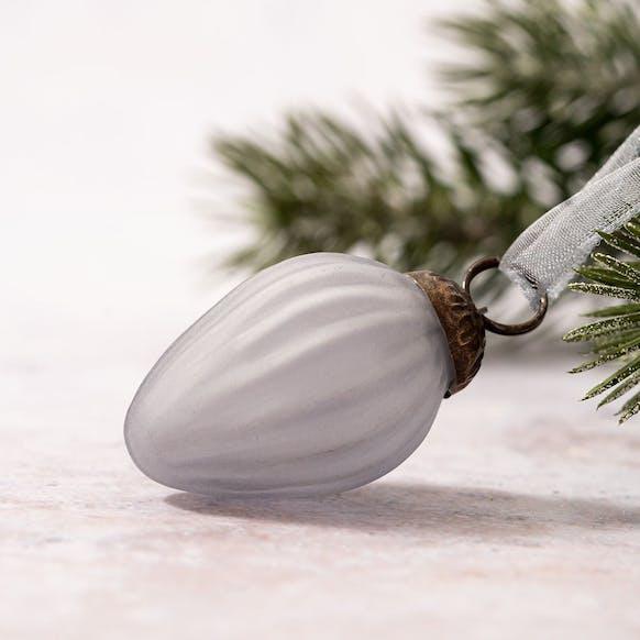 Petite pomme de pin en verre givré fumé 1" BOLLYWOOD CHRISTMAS