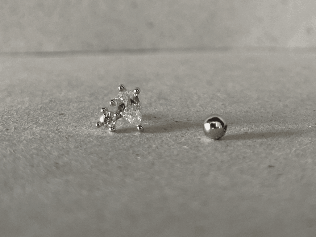 PIERCING OREILLE Precious drop - Argent LESE-MAJESTE